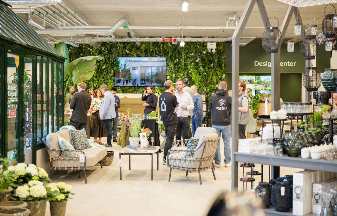 Nyhet Ny Butik Bromma Interior Mingel Manniskor